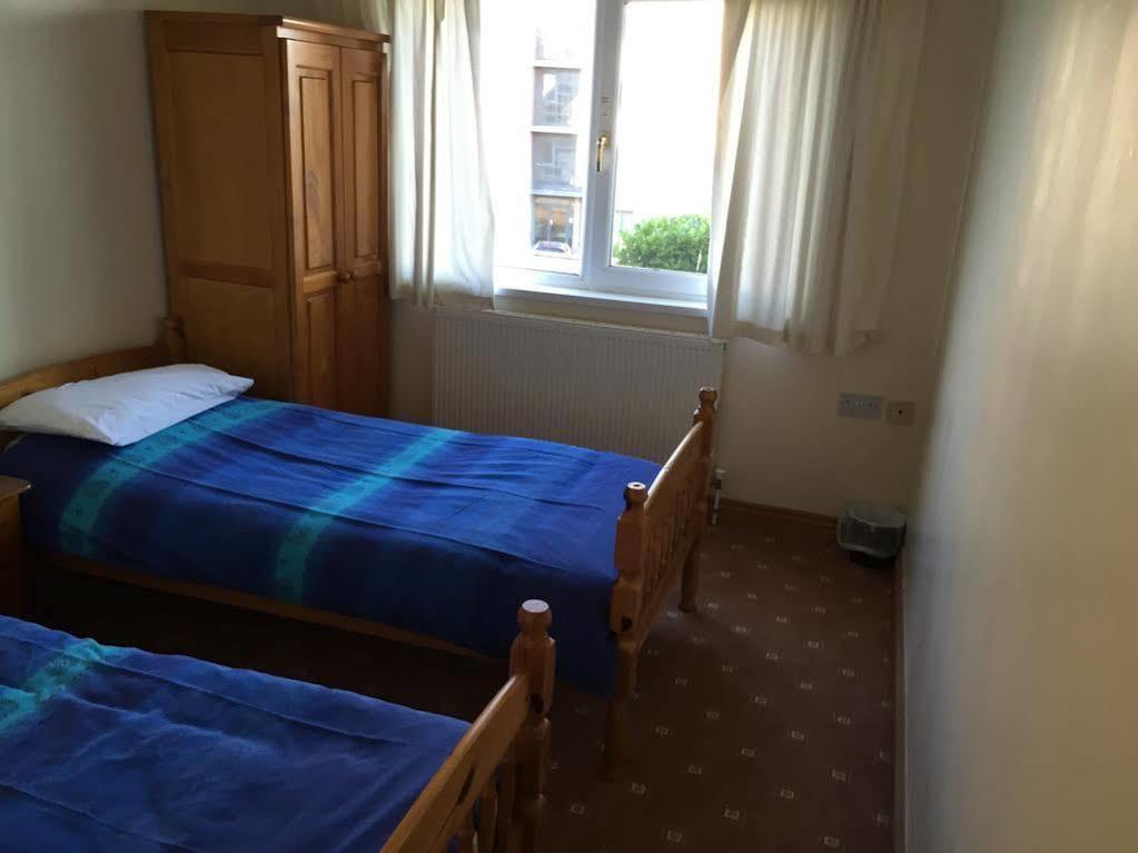 Eton Court Apartment *